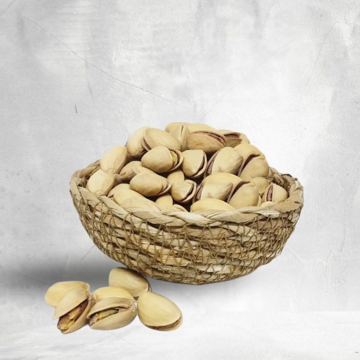 Raw pistachios